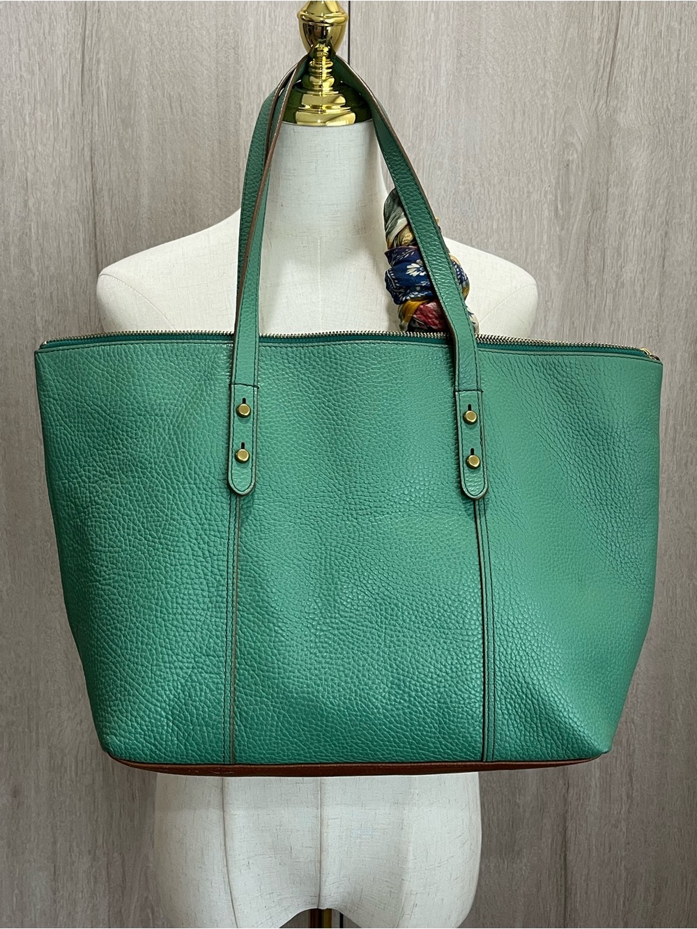 Fossil Green Pebbled Leather Tote Bag Large Zip Top Shoulder Purse - Picture 2 of 14